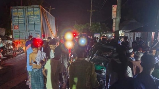 ঝালকাঠিতে বাস-সিএনজি সংঘর্ষে দুই যাত্রীর মৃত্যু