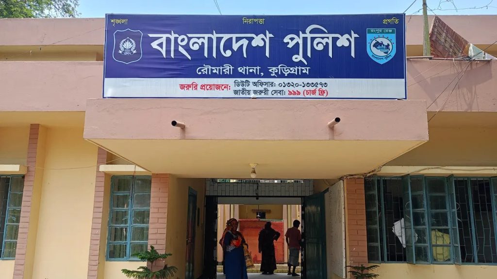 রৌমারীতে ভারতীয় গরুর নিলাম নিয়ে বিএনপি ও জামায়াতের মধ্যে সংঘর্ষ