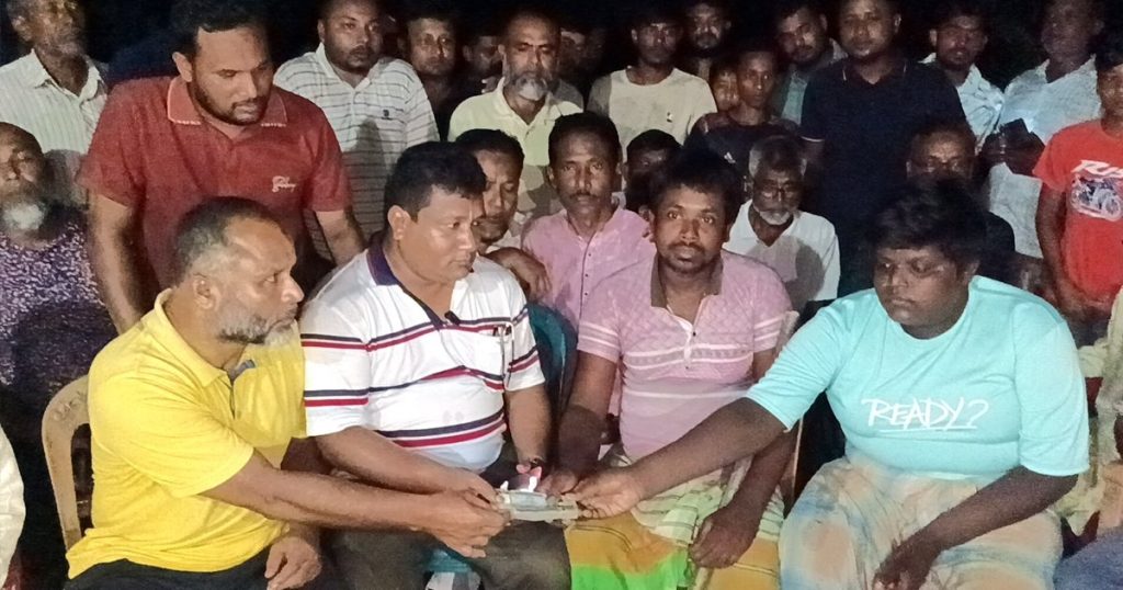বিদ্যুৎমন্ত্রীর সহায়তায় কিডনি রোগে আক্রান্ত হৃদয় শেখের পরিবার