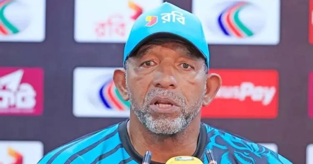 ইনিংস ব্যবধানে হারের পর সিমন্সের হতাশা