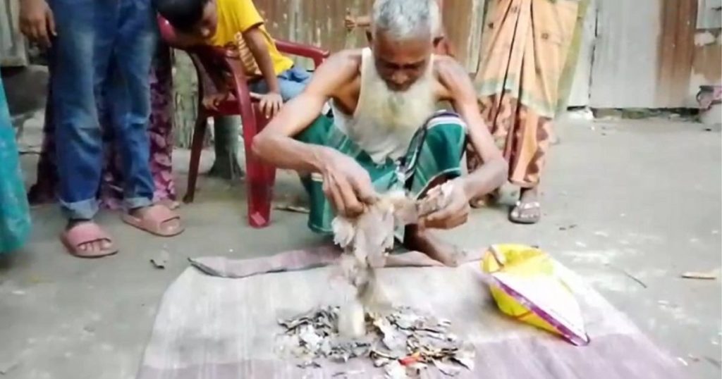 গাইবান্ধার কৃষকের দুই লাখ টাকা ইঁদুর-উইপোকায় নষ্ট, নিঃস্ব তিনি