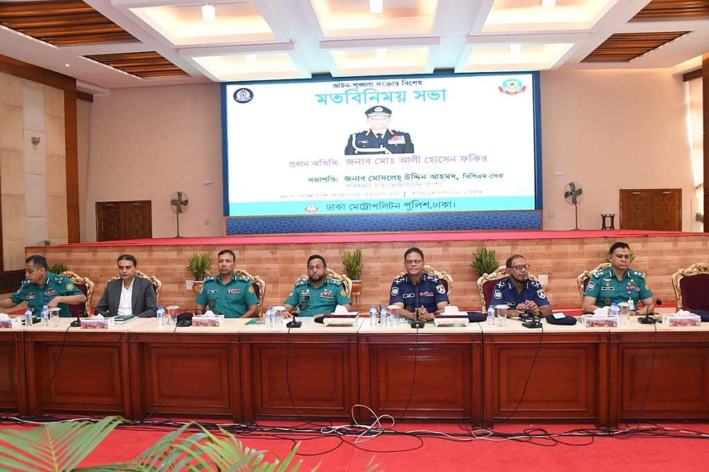 বোমা উদ্ধারের পর পুলিশকে টহল-তল্লাশি বাড়ানোর নির্দেশ