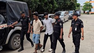ছিনতাইকারীর কবলে শিক্ষকের মৃত্যু: মোটরসাইকেলের রং, গ্রেপ্তার ২ আসামি নিয়ে প্রশ্ন