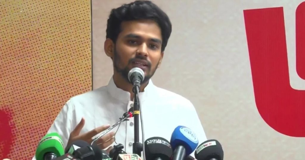 অন্তর্বর্তীকালীন সরকারের সাহসী সিদ্ধান্ত নিতে ব্যর্থতার অভিযোগ আসিফ মাহমুদ-এর
