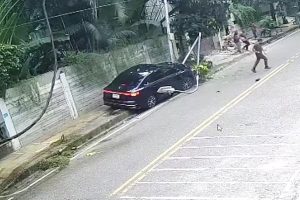 বারিধারায় ফুটপাতে বসে থাকা নির্মাণশ্রমিককে গাড়িচাপা, কিশোর আটক