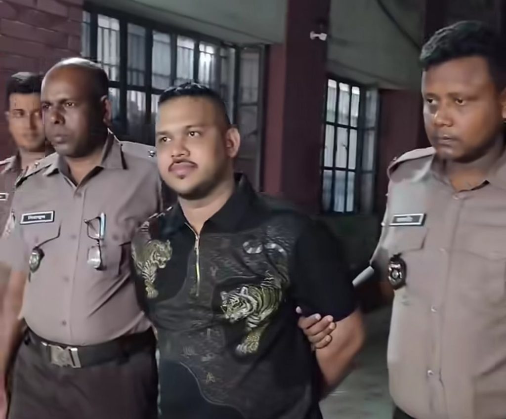 কাশিমপুর কারাগারে নেওয়ার পথে শৌচাগারের কথা বলে পালালেন পিচ্চি রাজা